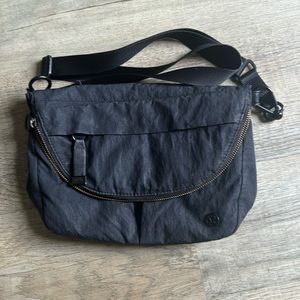 Lululemon festival bag